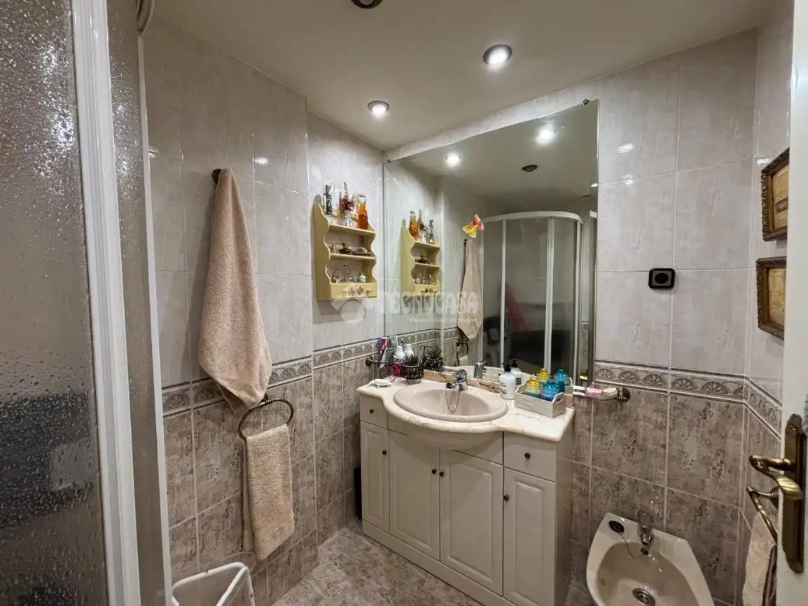 Baño de Piso en venta en Torrejón de Ardoz con Aire acondicionado, Calefacción y Terraza