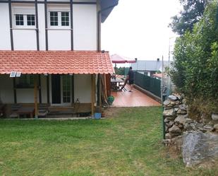 Terrassa de Casa adosada en venda en Castro-Urdiales amb Calefacció, Jardí privat i Terrassa