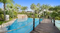 Swimming pool of House or chalet for sale in Marbella  with Air Conditioner, Heating and Terrace