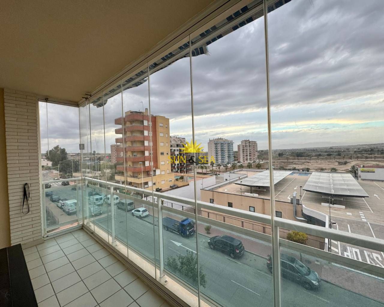 Terrasse von Dachboden miete in Guardamar del Segura mit Klimaanlage, Heizung und Terrasse