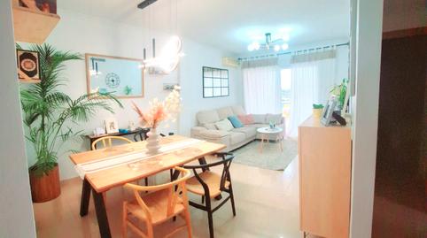 Foto 4 de Apartament en venda a Avenida del Puerto, Puerto Deportivo, Guardamar del Segura