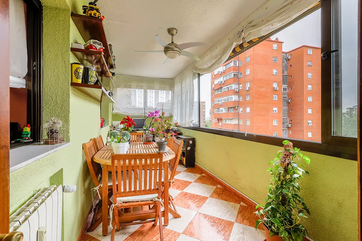 Terraza de Piso en venta en Coslada con Calefacción, Horno y Lavadora