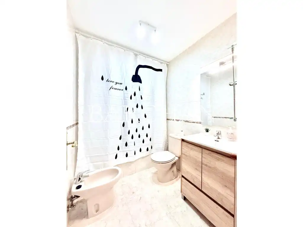 Baño de Piso para compartir en Villanueva de la Cañada con Amueblado, Horno y Lavadora