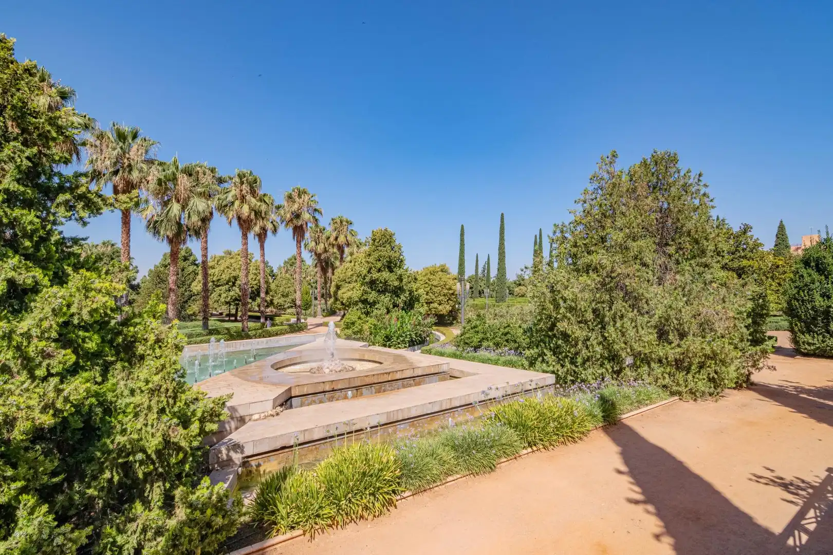 Jardín de Piso en venta en Granada con Calefacción y Amueblado