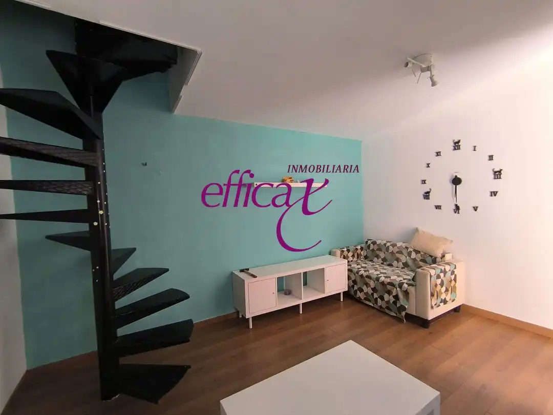 Bedroom of Houses for sale in La Puebla de Montalbán