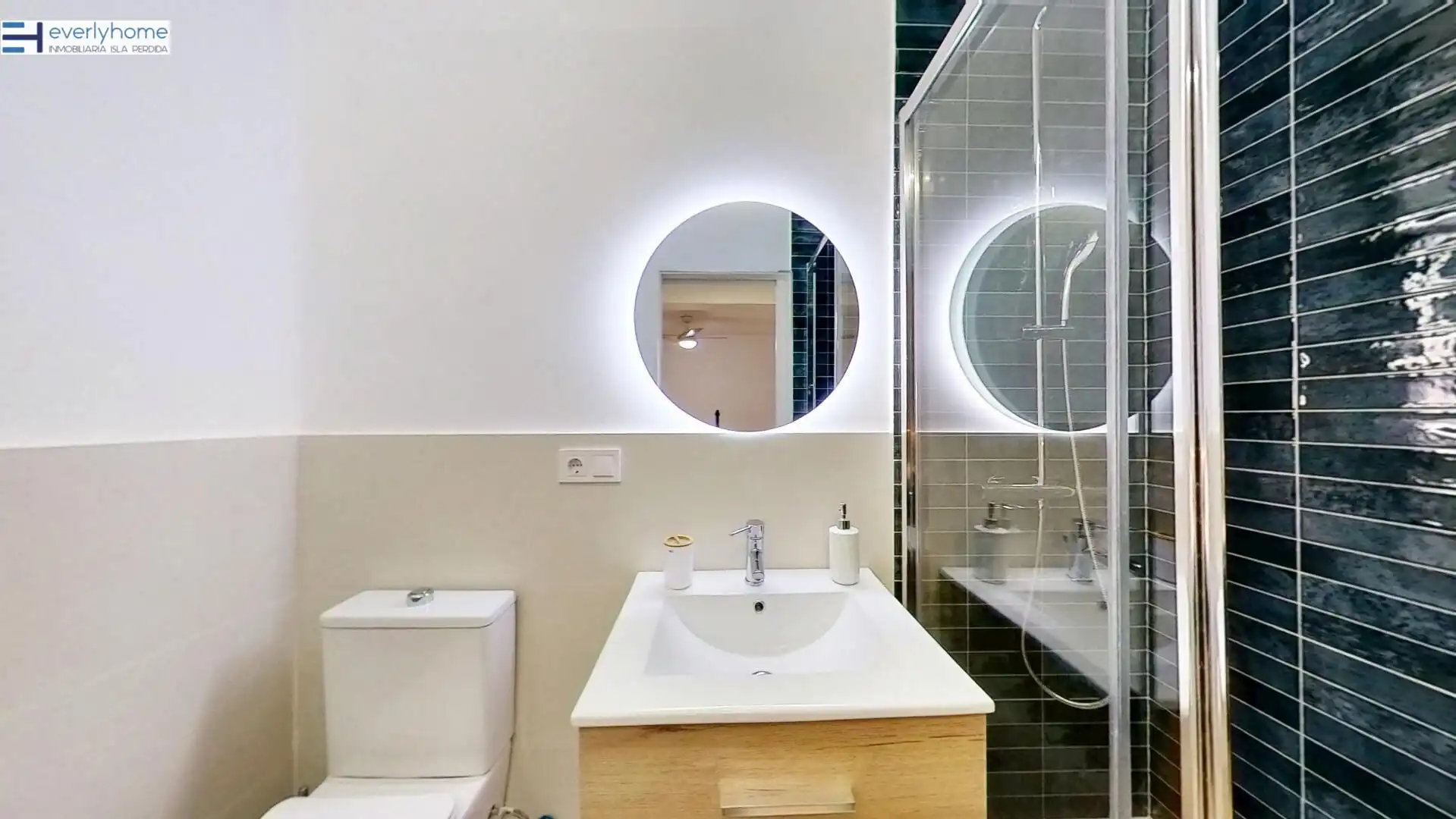 Badezimmer von Wohnung zur untervermieten in Valencia mit Terrasse, Möbliert und Balkon
