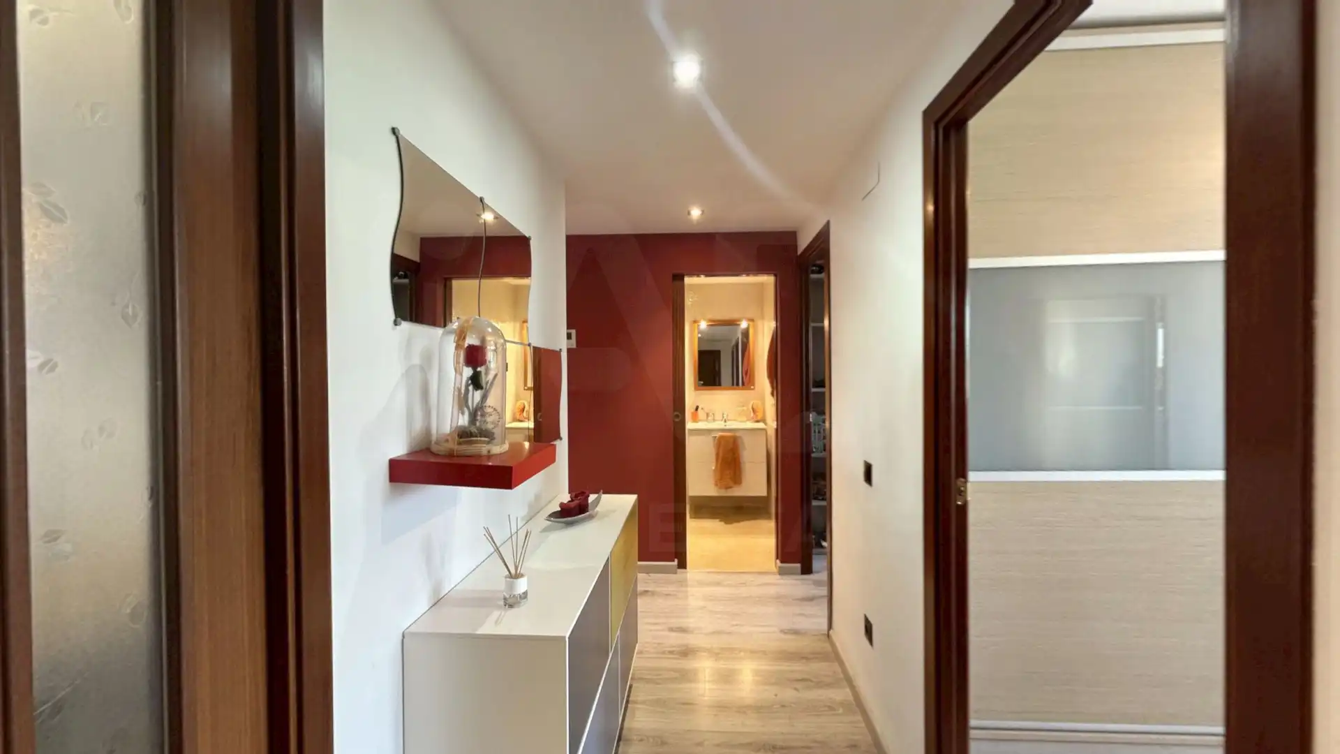Wohnung zum Verkauf in Tortosa mit Klimaanlage, Heizung und Terrasse