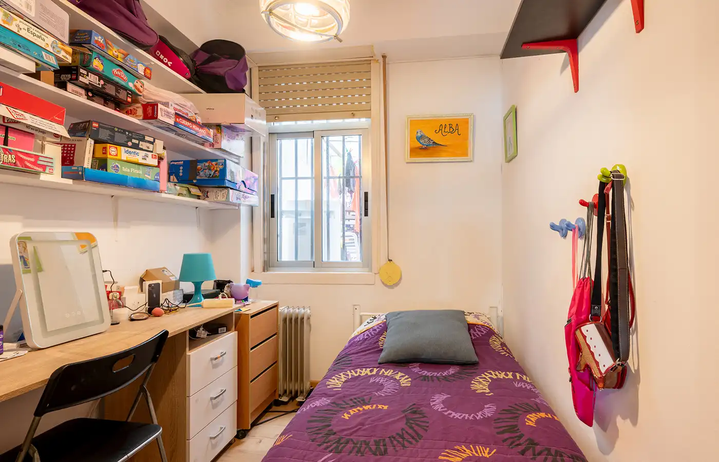 Schlafzimmer von Wohnung zum Verkauf in A Coruña Capital  mit Parkett, Möbliert und Ofen