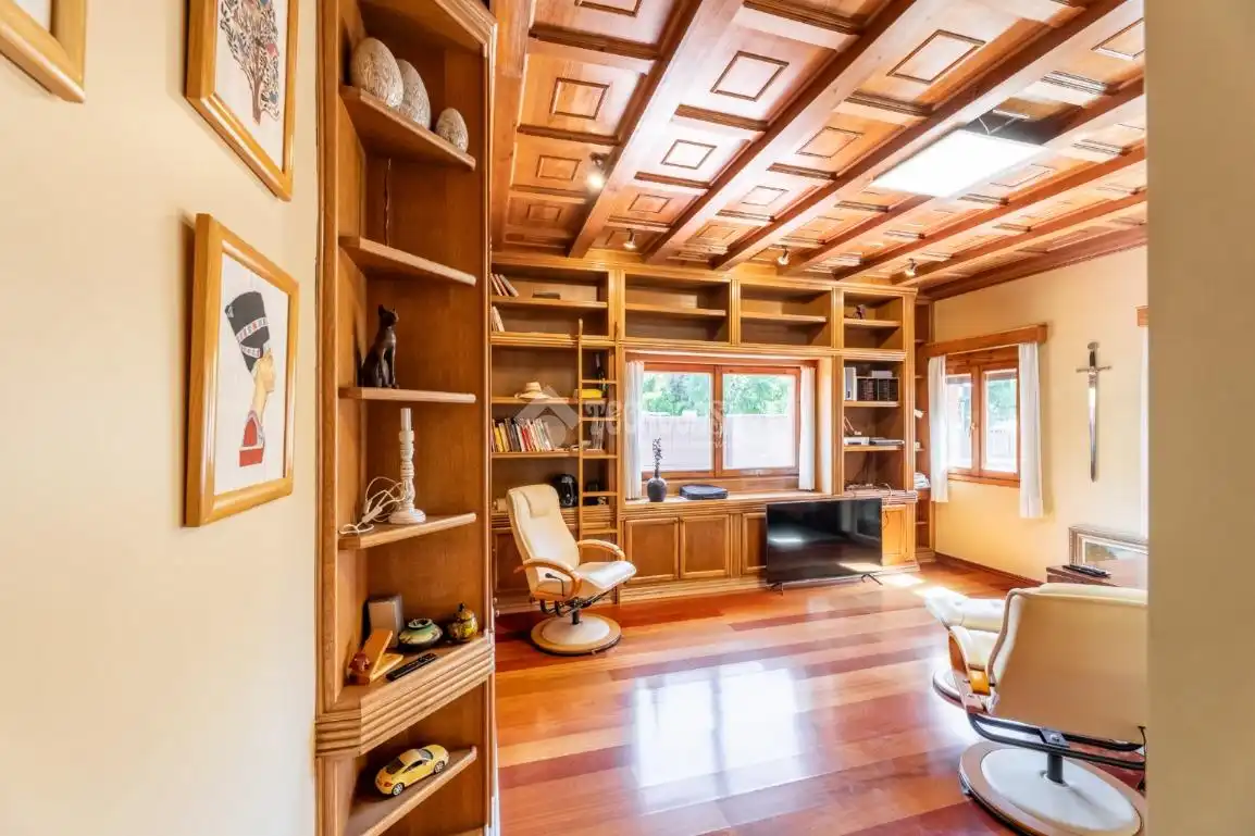 Sala de estar de Casa o chalet en venta en Hoyo de Manzanares con Calefacción