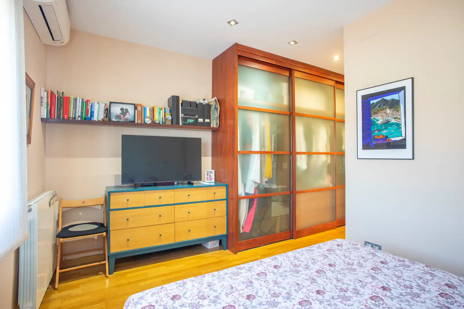 Habitación de Casa o chalet en venta en Sant Just Desvern con Aire acondicionado, Calefacción y Jardín privado