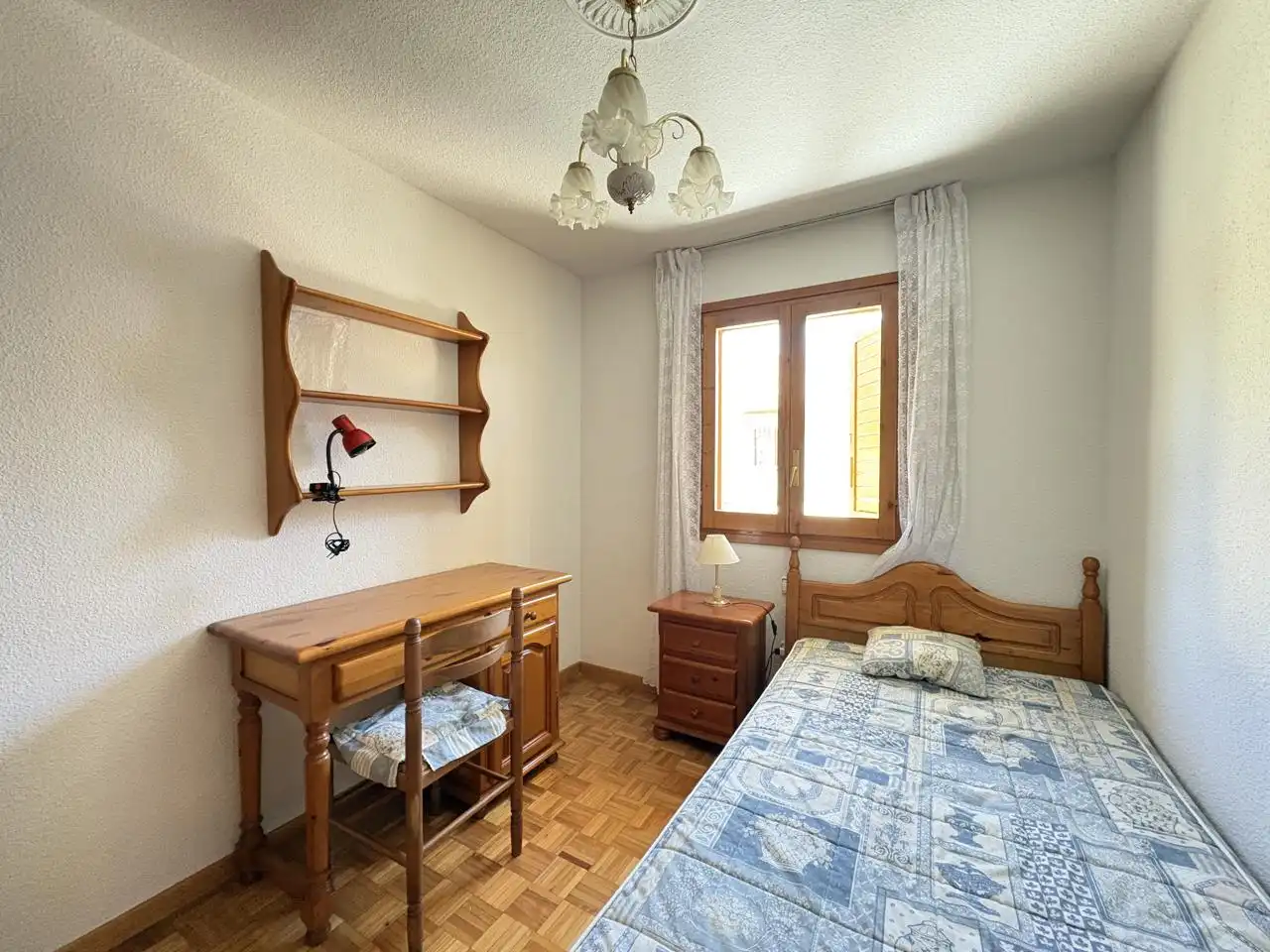 Dormitori de Casa o xalet de lloguer en Collado Villalba amb Calefacció, Jardí privat i Parquet