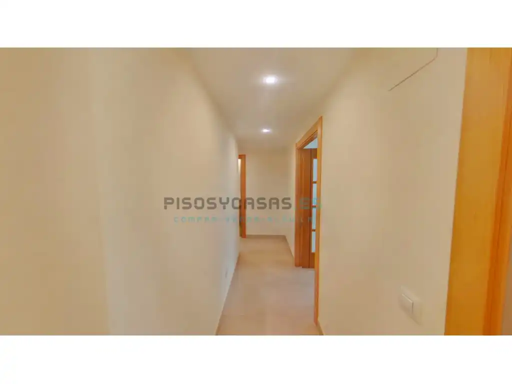 Flat for sale in Tauste  with Air Conditioner, Oven and Washing machine