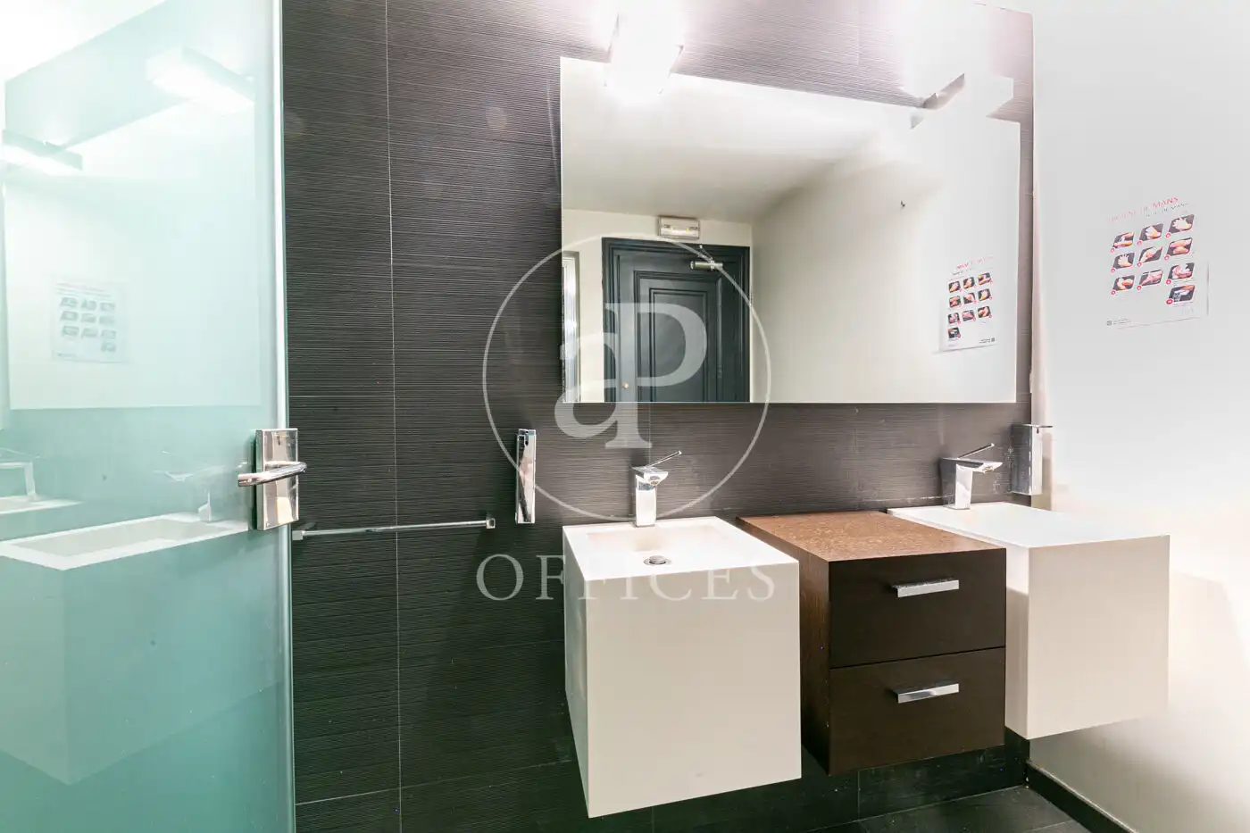 Baño de Oficina en venta en Barcelona con Aire acondicionado y Calefacción