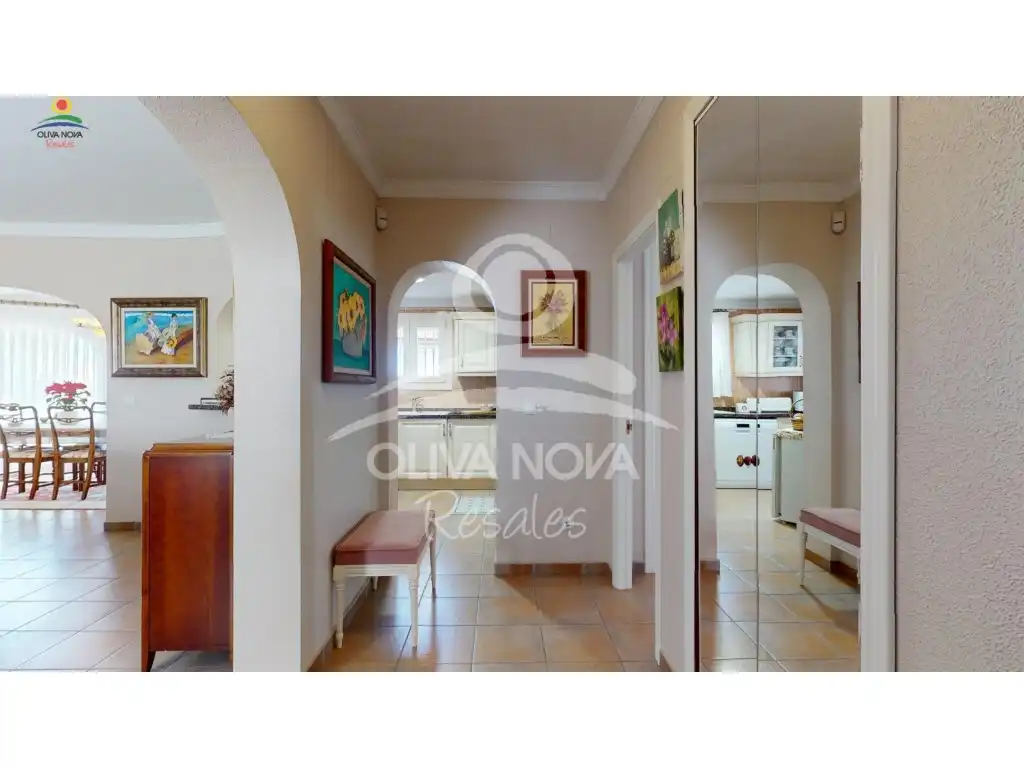 Casa o chalet en venta en Oliva con Jardín privado
