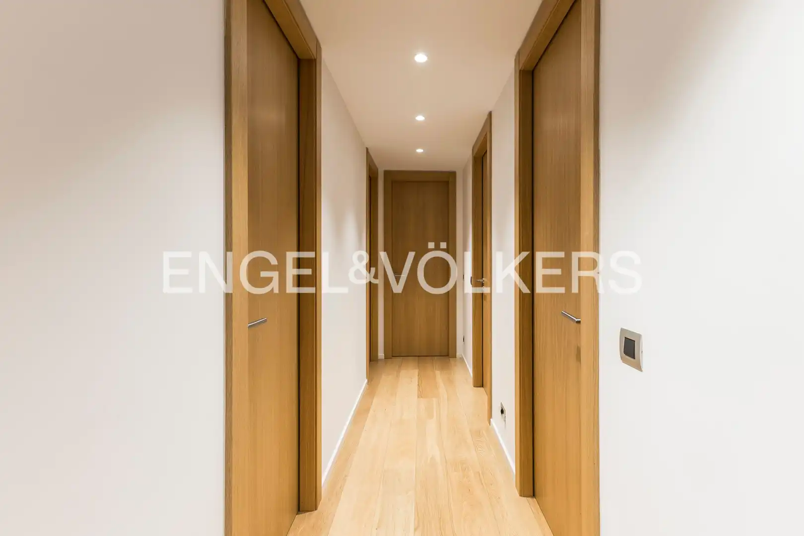 Flat for rent in Madrid  with Air Conditioner, Heating and Storage room