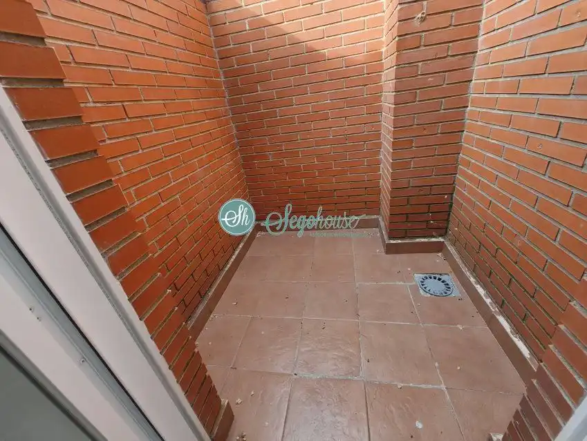 Terraza de Piso en venta en Segovia con Calefacción y Terraza