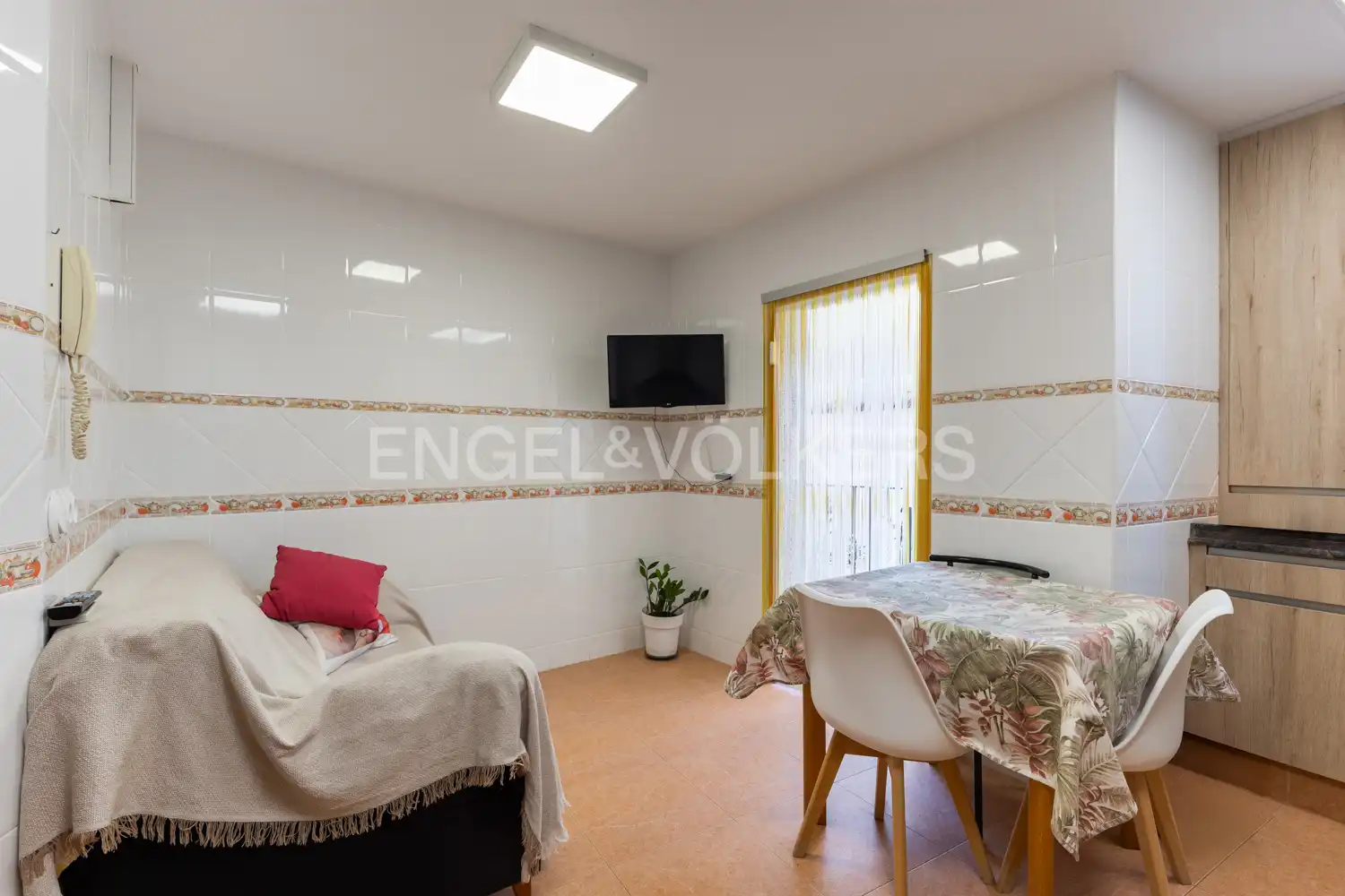 Sala de estar de Casa o chalet en venta en Paterna con Aire acondicionado, Calefacción y Terraza