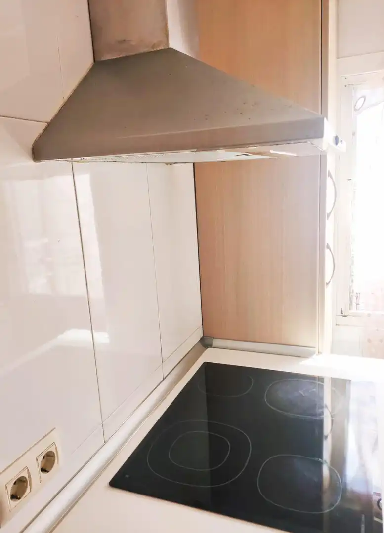 Cuina de Estudi en venda en Salou amb Aire condicionat, Calefacció i Moblat
