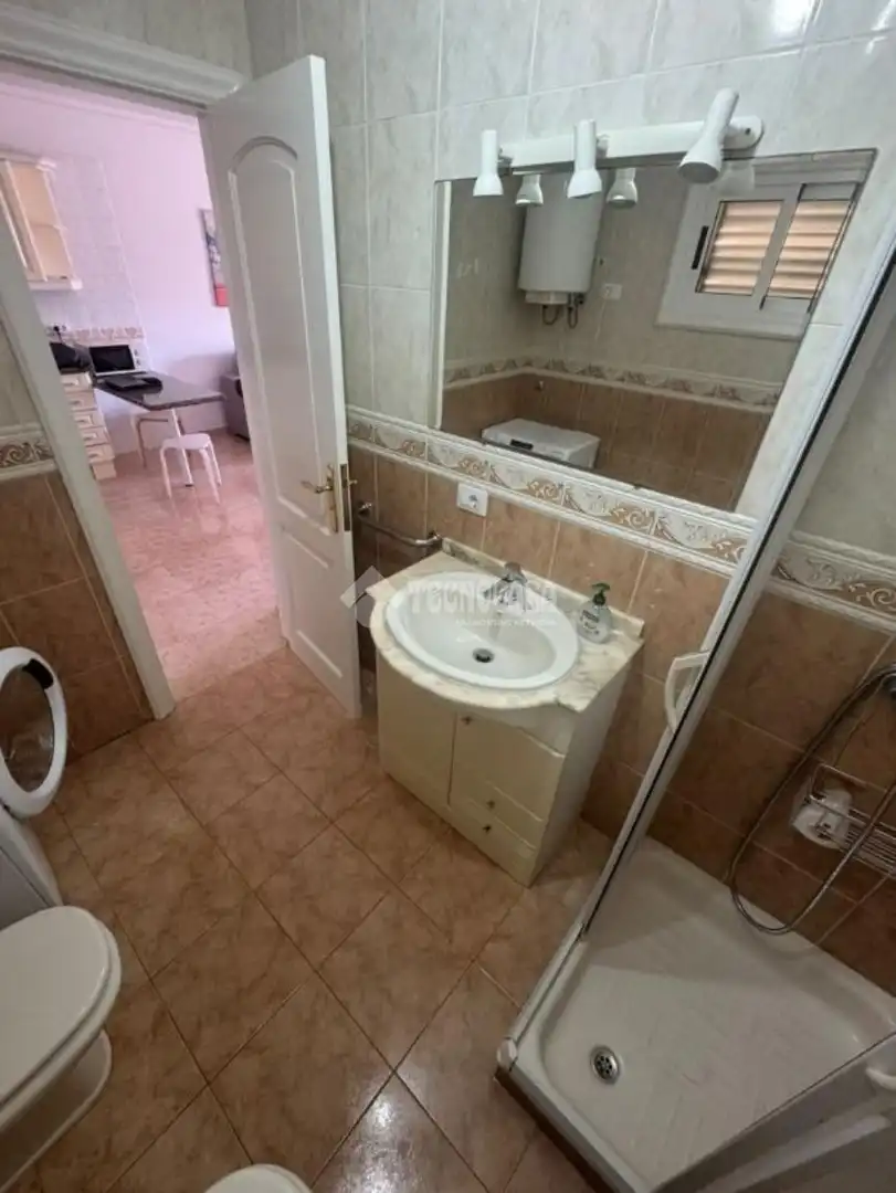 Badezimmer von Wohnung zur Miete in Playa Jardín