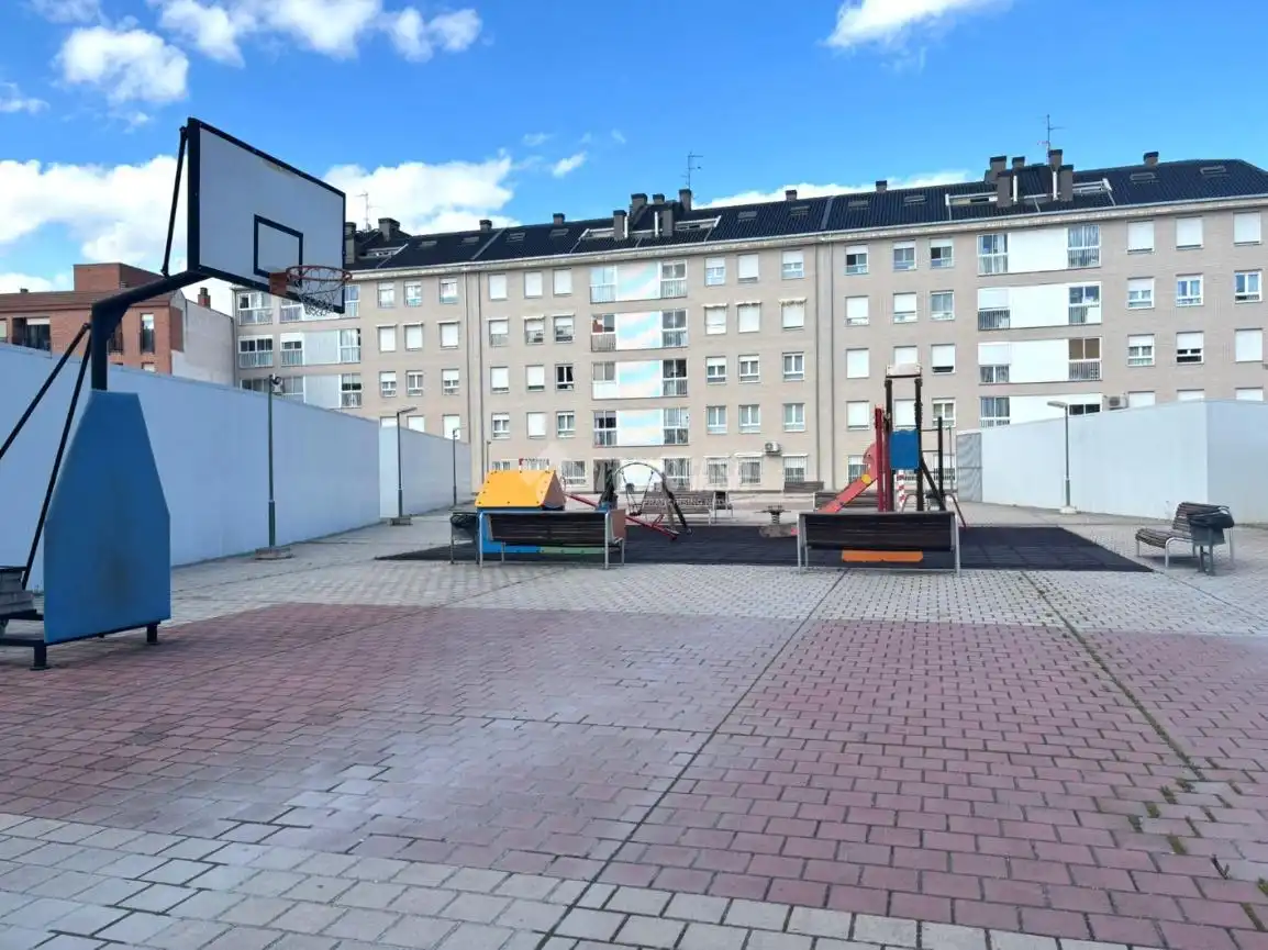 Einzelparkplatz zum Verkauf in Medina del Campo, imagen 13
