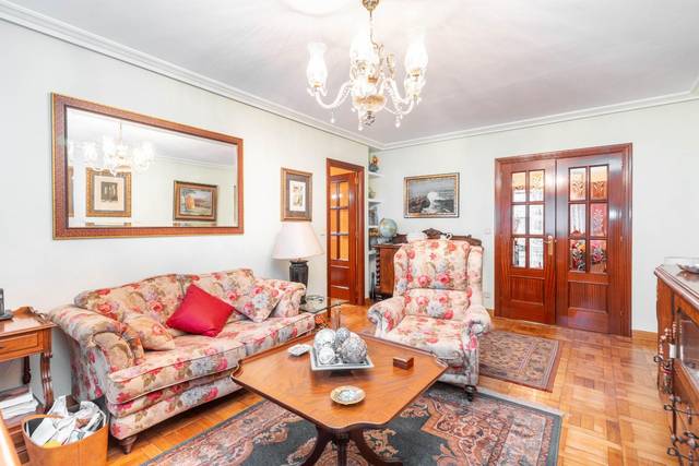Piso en Venta en Calle SANTA SUSANA, 29 en Parque San Francisco - Uría