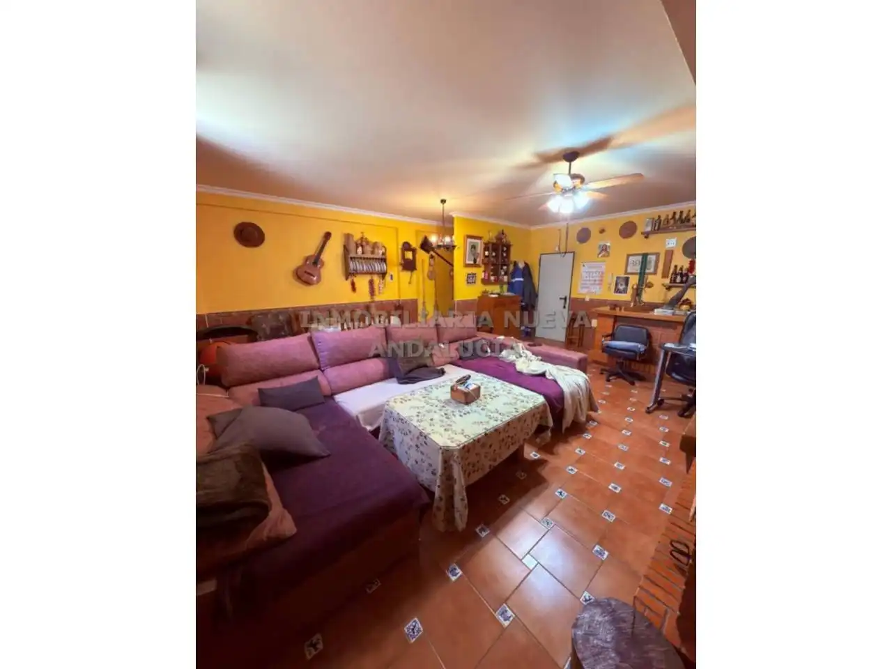 Sala d'estar de Casa o xalet en venda en Almería amb Aire condicionat