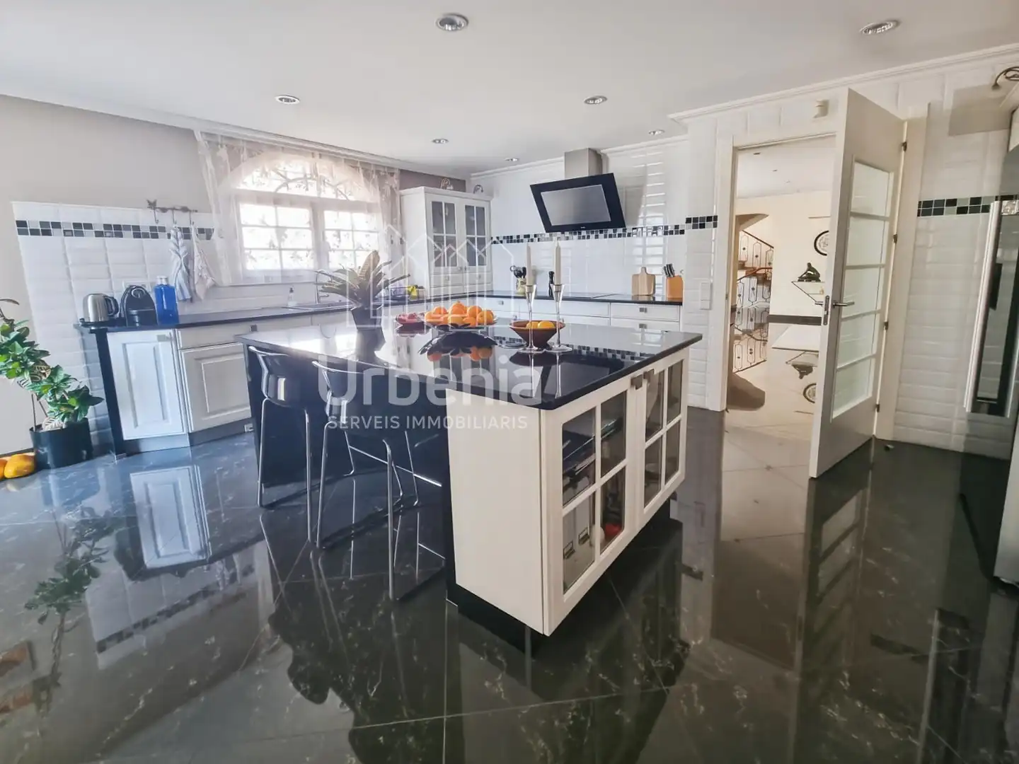 Kitchen of Houses for sale in Sant Andreu de Llavaneres  with Air Conditioner, Heating and Swimming Pool