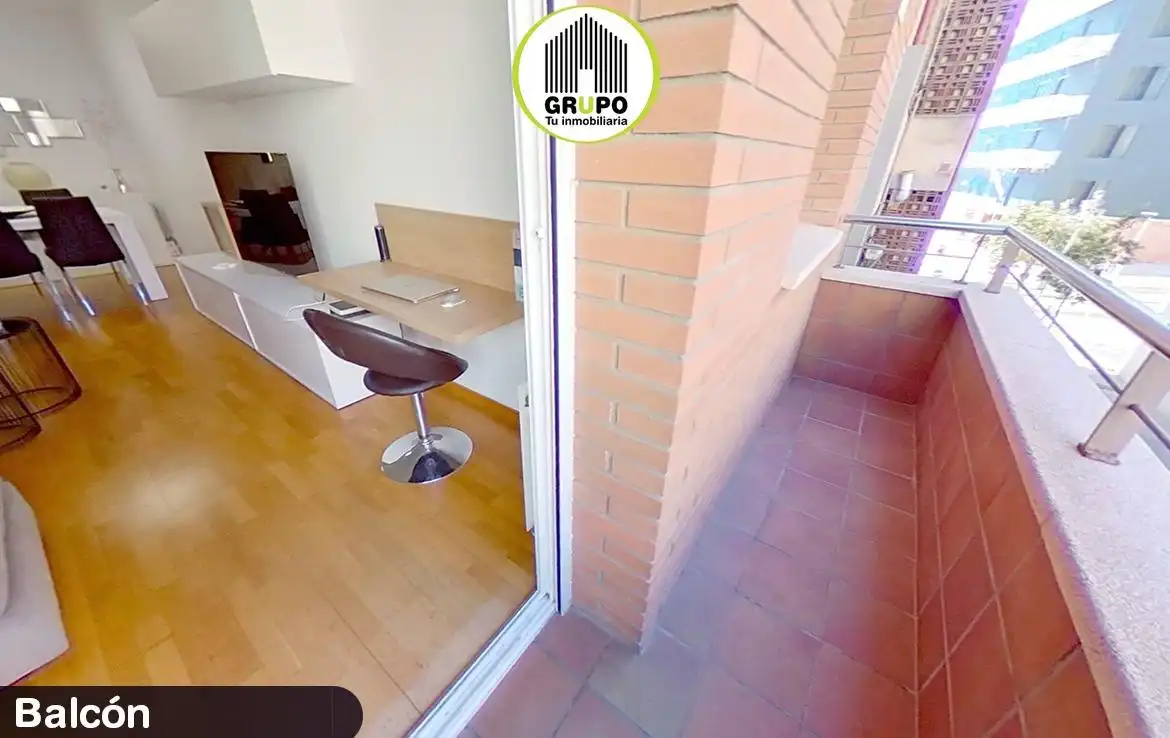 Vista exterior de Pis en venda en Esplugues de Llobregat amb Aire condicionat, Calefacció i Parquet