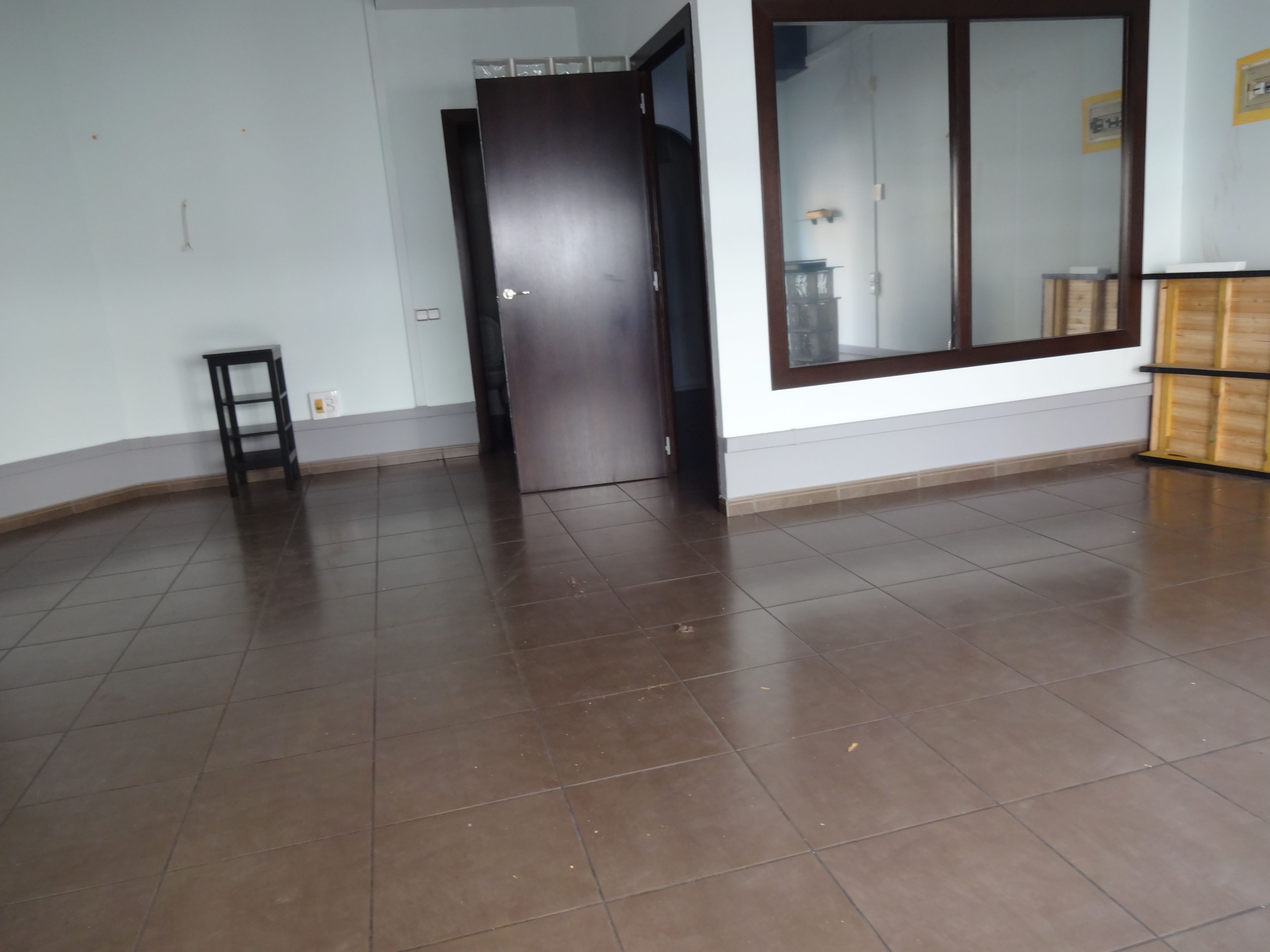 Geschaftsraum miete in Rubí