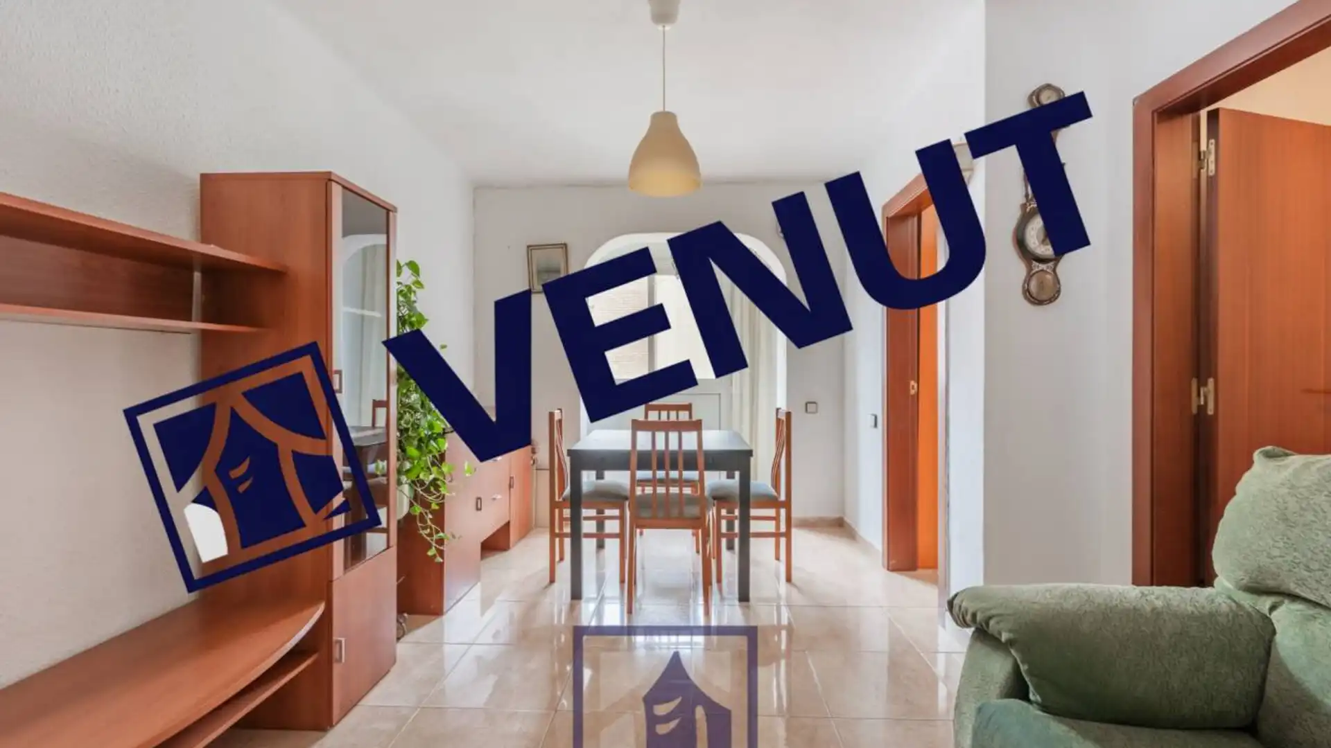 Vista exterior de Pis en venda en La Llagosta