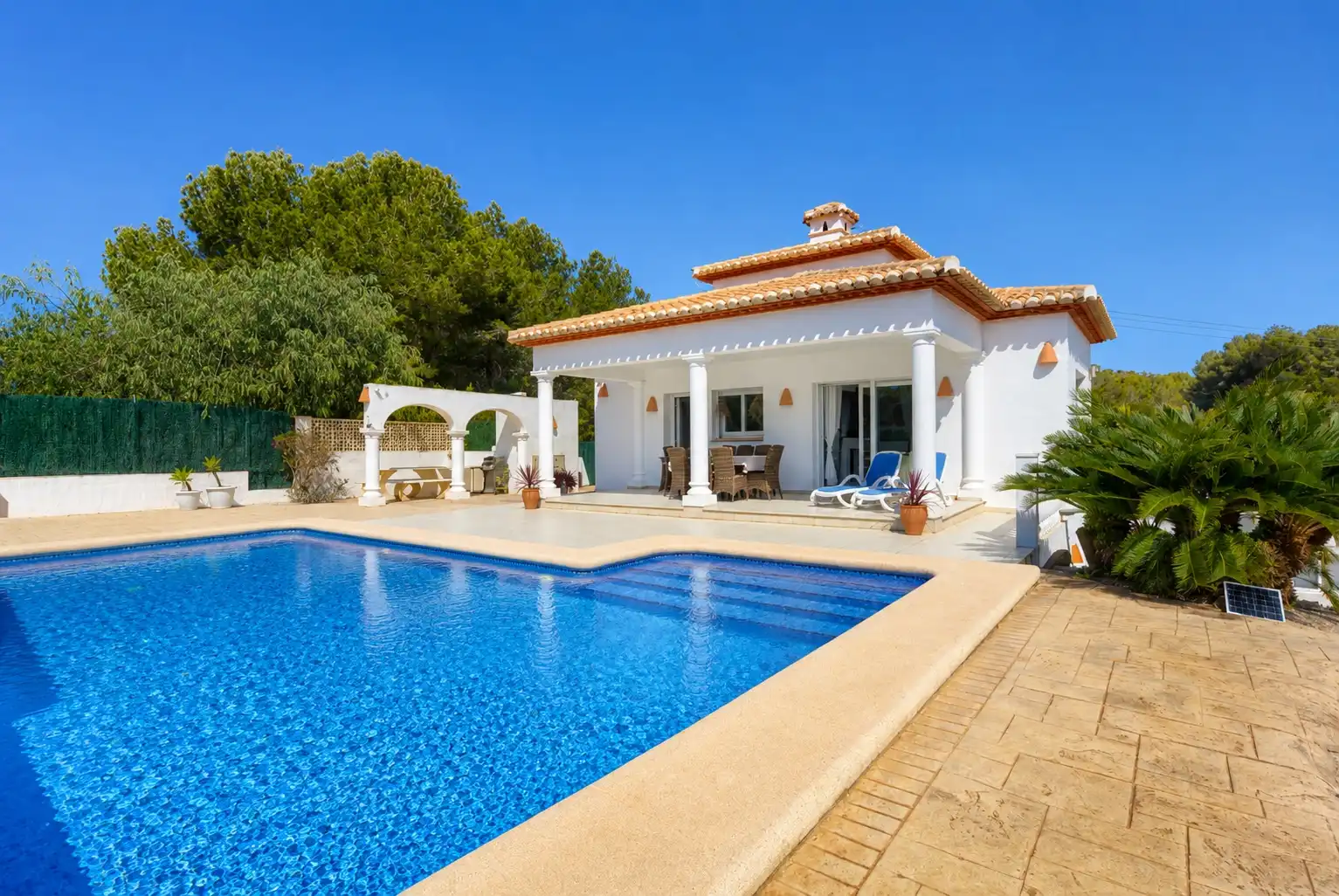 Piscina de Casa o xalet en venda en Jávea / Xàbia amb Jardí privat
