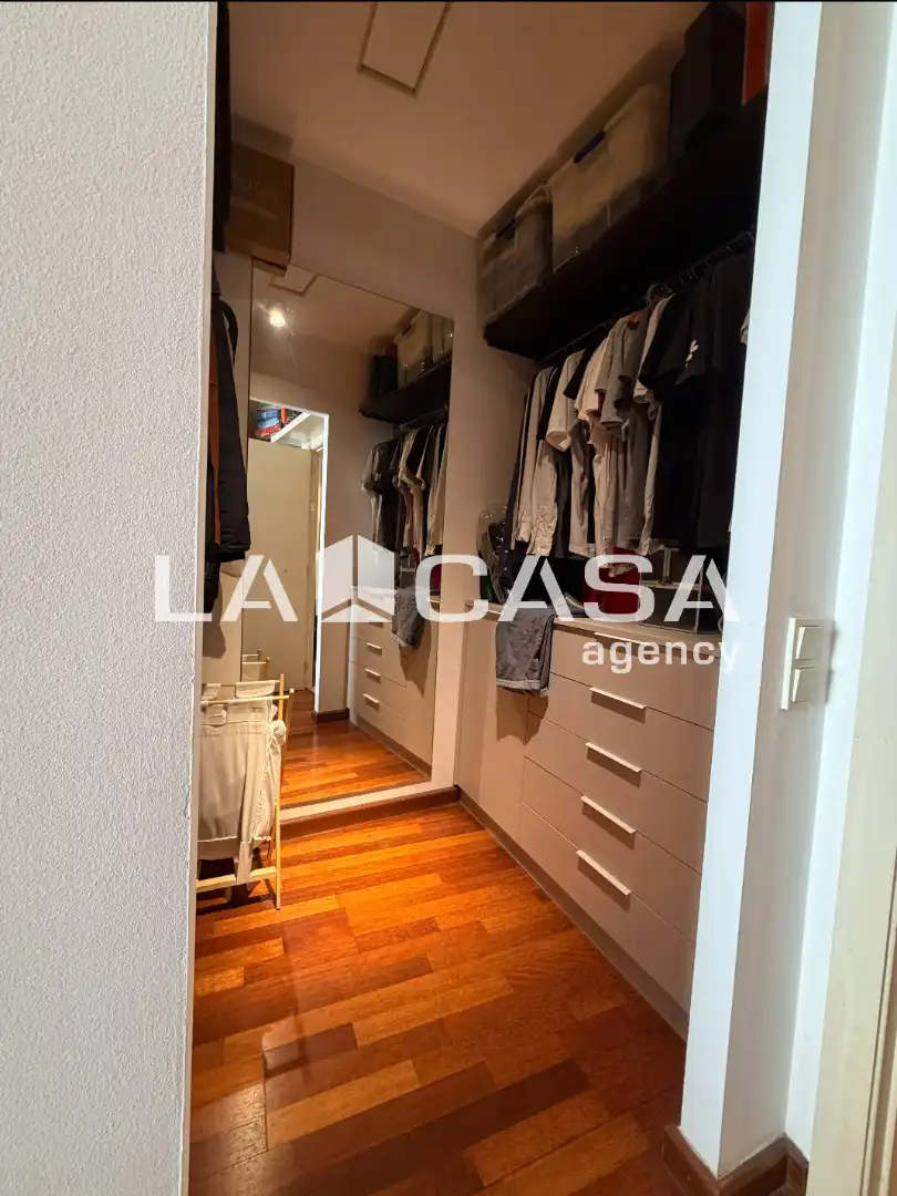 Flat for sale in Badalona  with Air Conditioner and Terrace