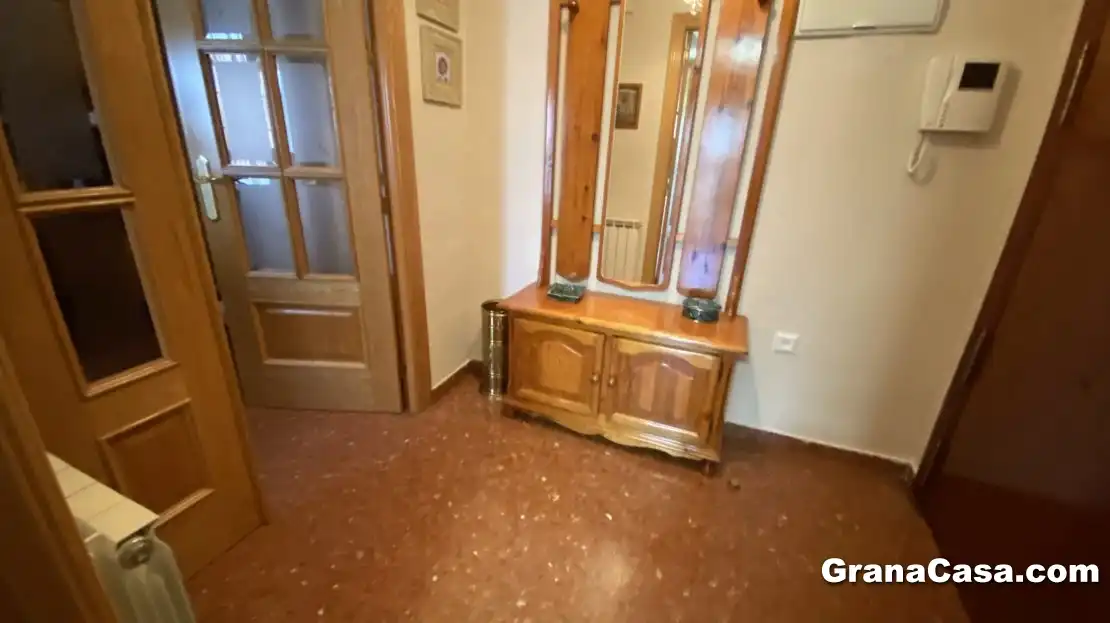 Flat for rent in Granada  with Heating, Terrace and Furnished