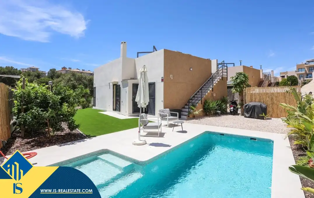 Xalet amb piscina en venda a Orihuela Costa