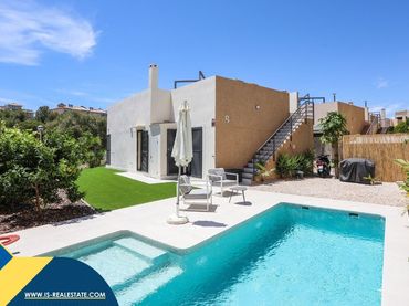 Villa avec piscine à vendre à Orihuela Costa