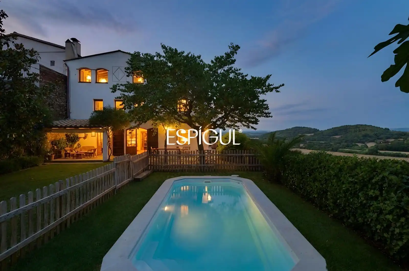 Casa con terraza en venta en Castell d'Empordà