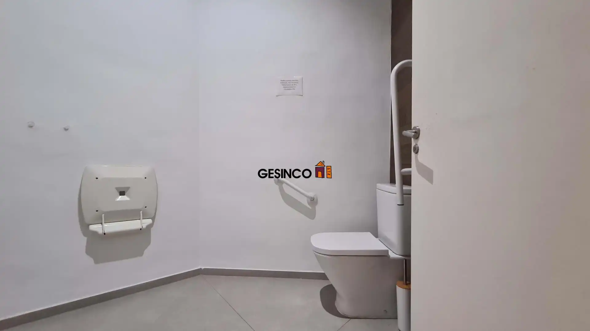 Baño de Local en venta en Ontinyent con Aire acondicionado