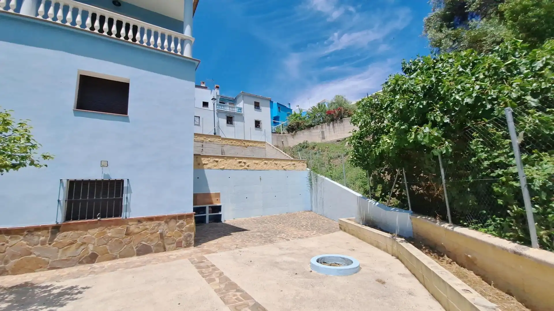 Vista exterior de Casa o chalet en venta en Júzcar, Málaga