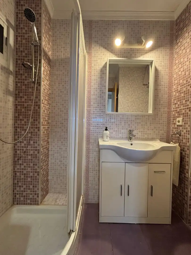 Badezimmer von Wohnung zum Verkauf in Benalmádena mit Klimaanlage, Terrasse und Möbliert