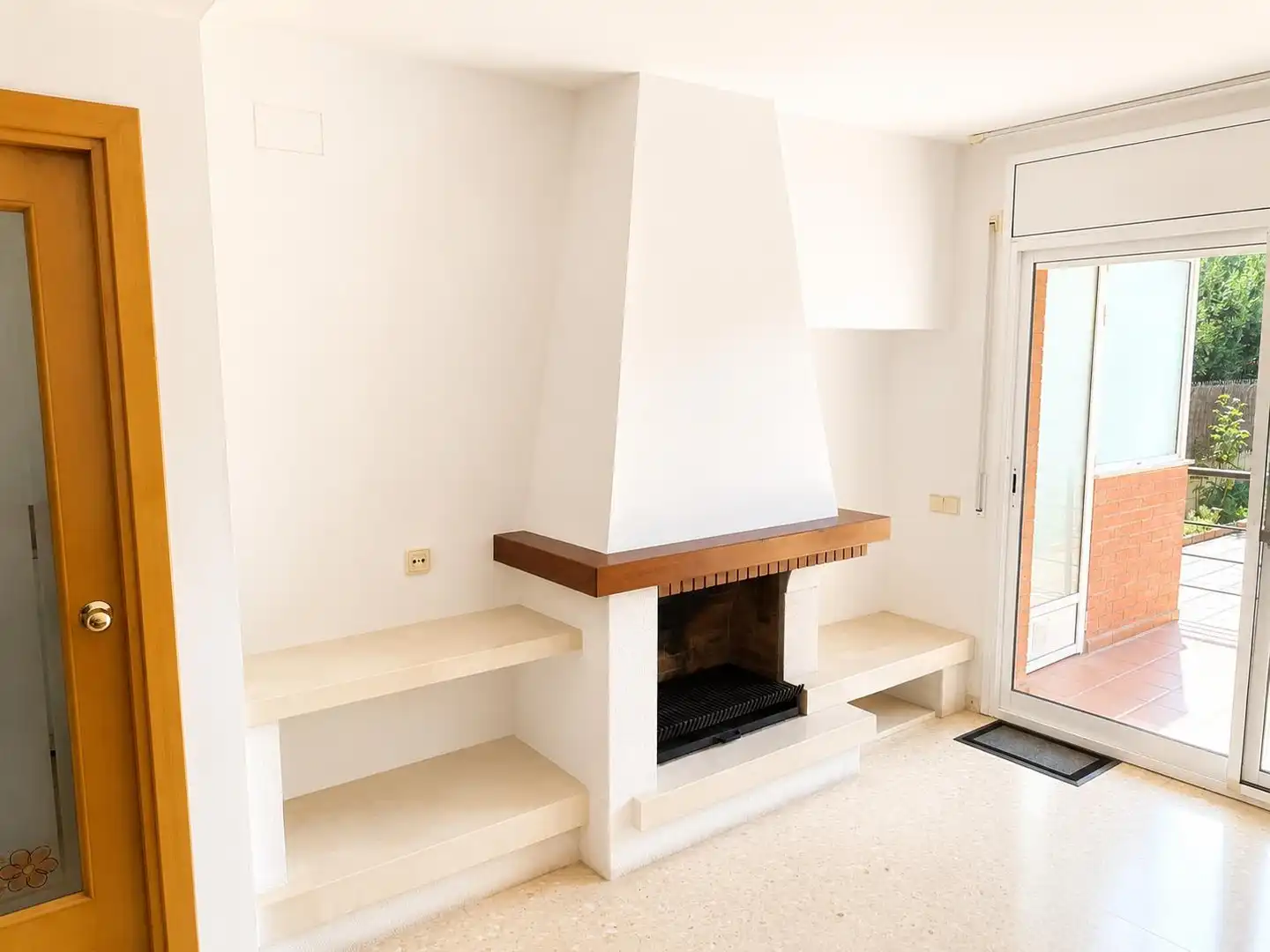 Sala d'estar de Casa o xalet en venda en Castellar del Vallès amb Aire condicionat, Calefacció i Terrassa