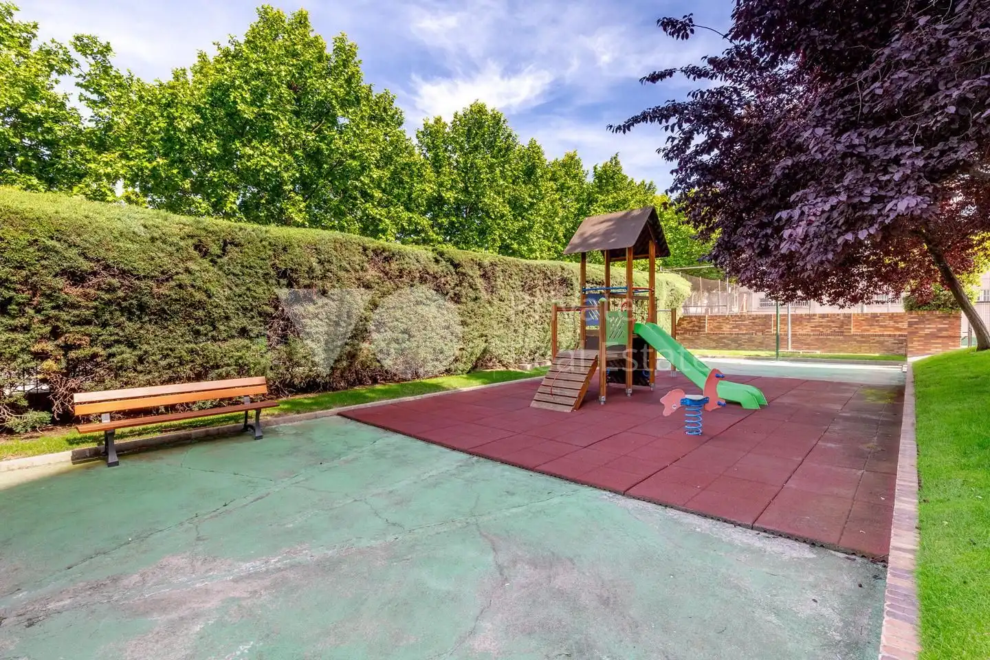 Jardín de Dúplex en venta en Majadahonda con Aire acondicionado, Calefacción y Parquet