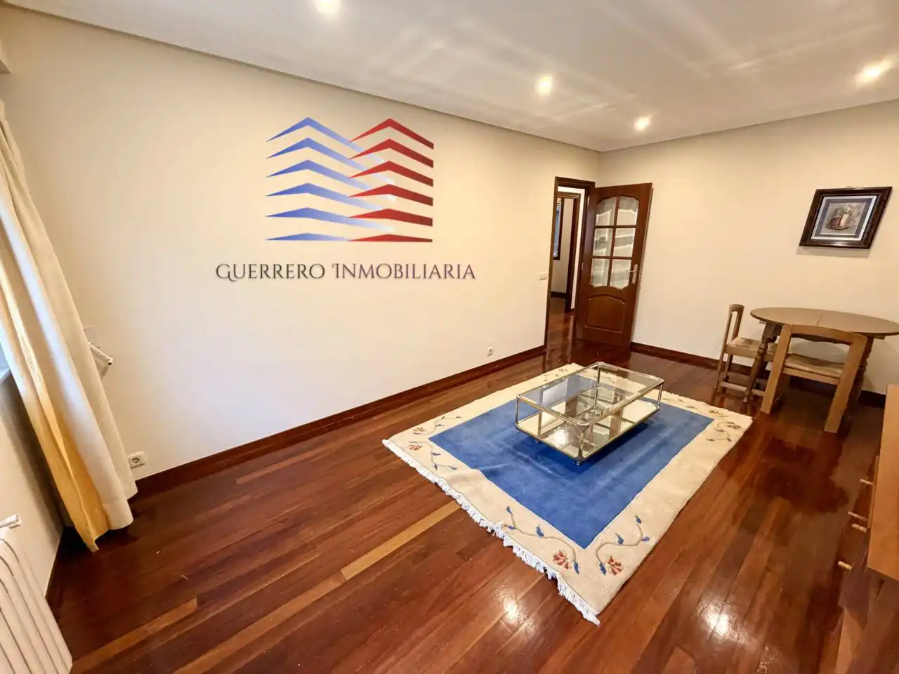 Apartamento de alquiler en Ourense Capital  con Calefacción, Parquet y Trastero