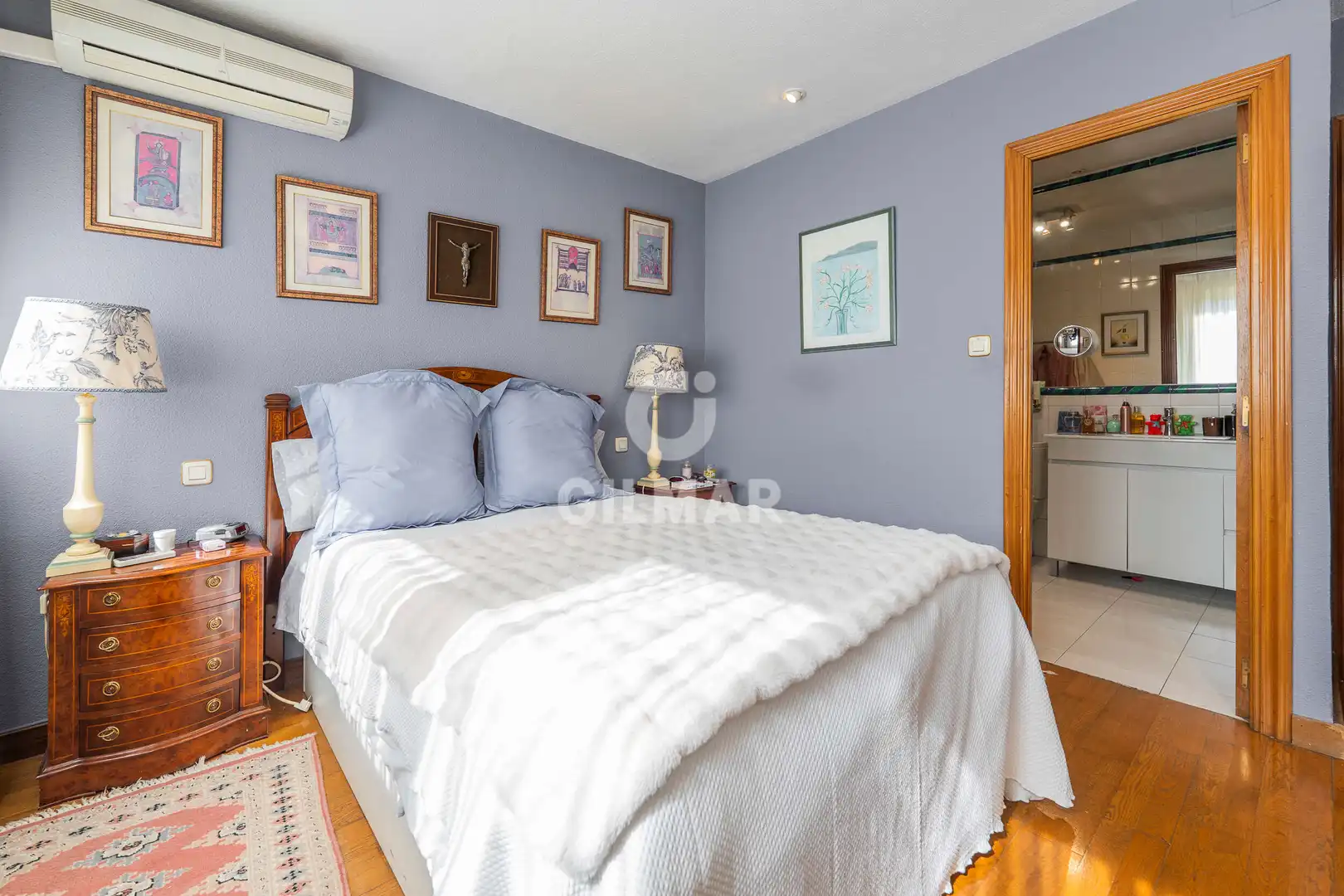 Schlafzimmer von Einfamilien-Reihenhaus zum Verkauf in Pozuelo de Alarcón mit Heizung, Privatgarten und Schwimmbad