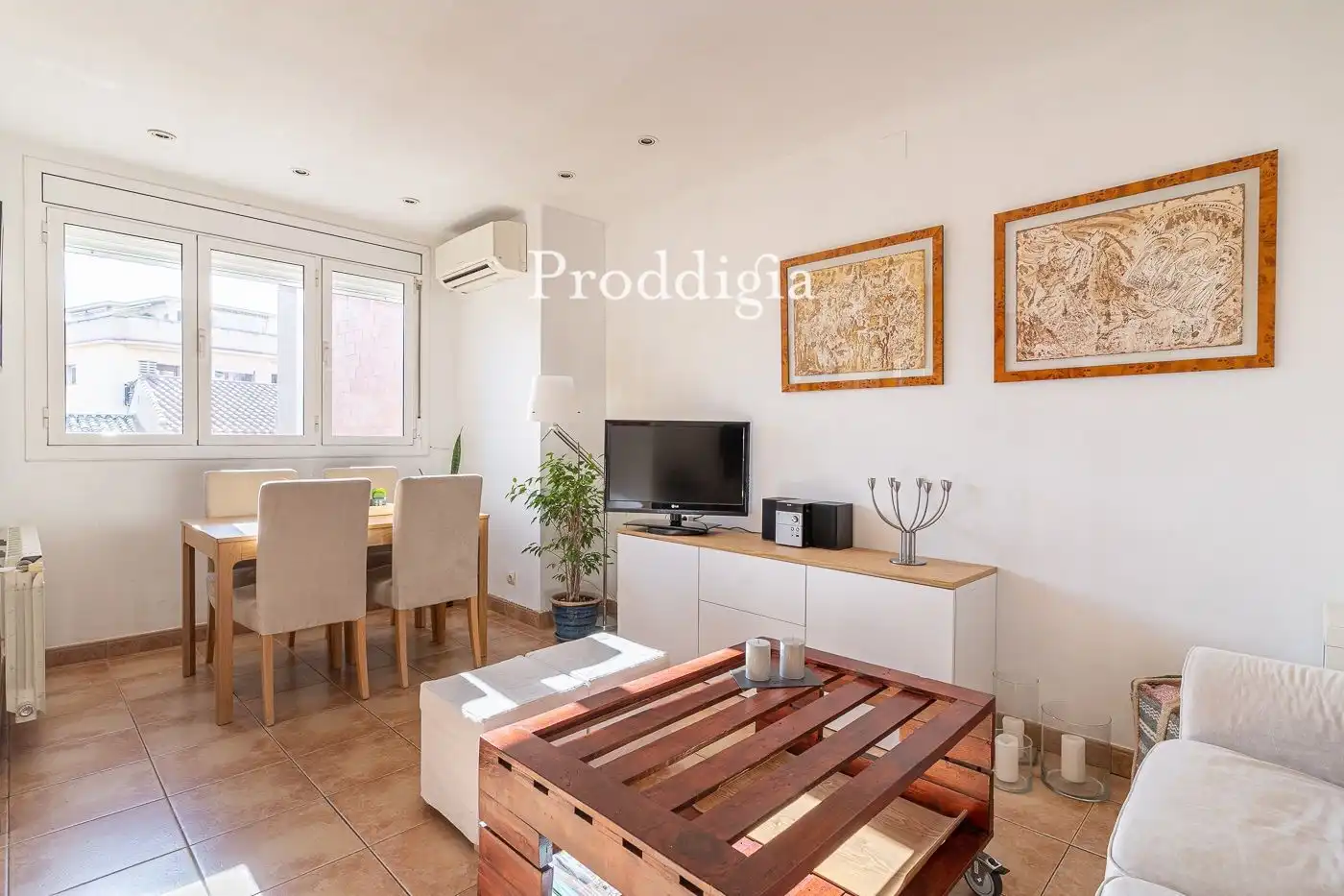 Living room of Detached homes for sale in Sant Cugat del Vallès  with Air Conditioner, Heating and Terrace