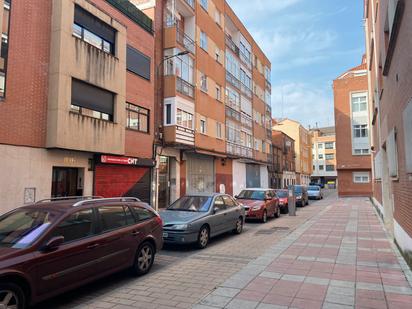 Vista exterior de Pis en venda en Valladolid Capital