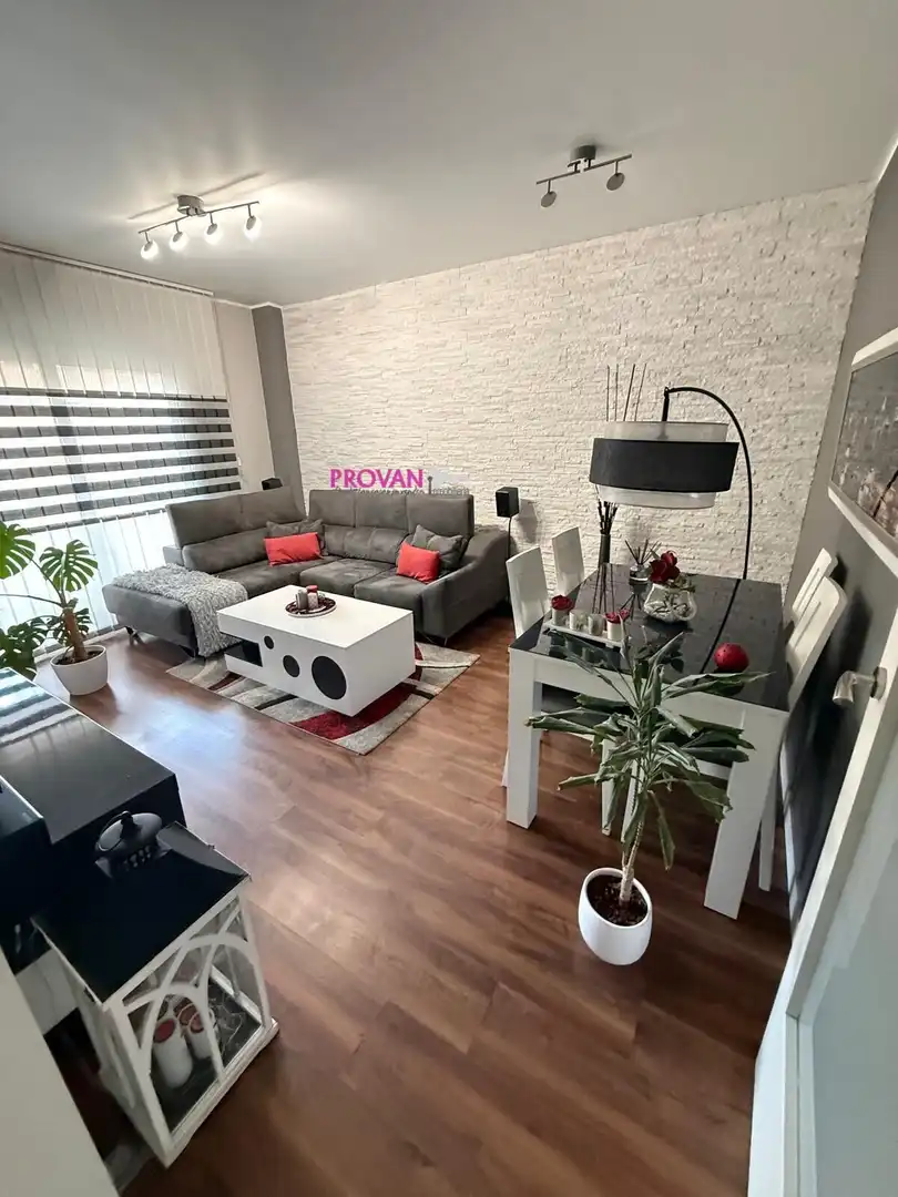 Sala de estar de Piso en venta en  Madrid Capital con Aire acondicionado, Terraza y Trastero