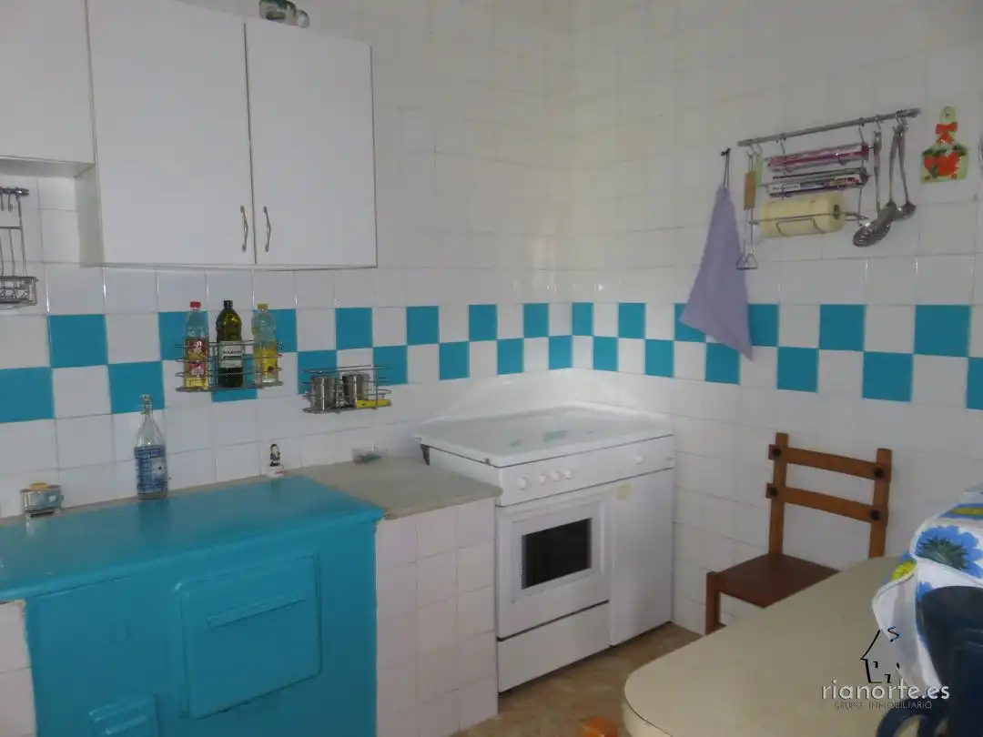 Cocina de Casa o chalet en venta en Ribadesella con Calefacción, Jardín privado y Amueblado