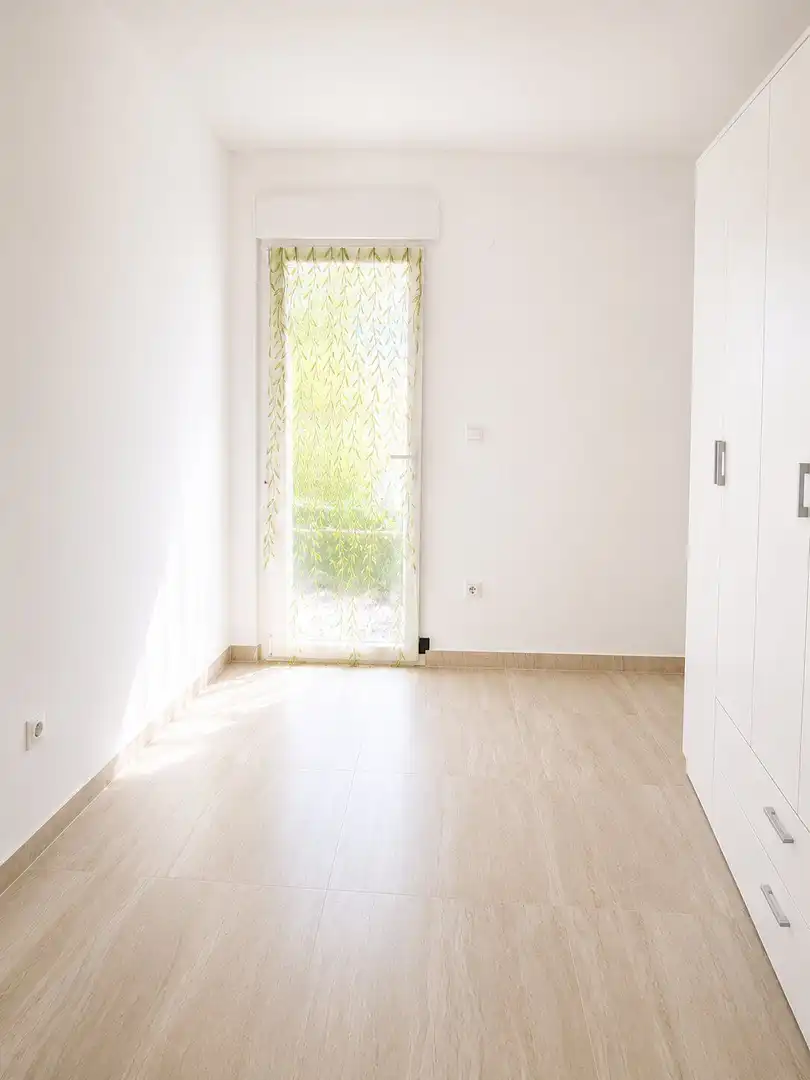 Dormitori de Casa o xalet en venda en Torrevieja amb Aire condicionat, Jardí privat i Terrassa