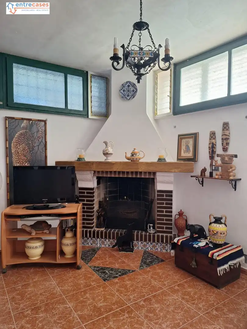 Sala de estar de Planta baja en venta en Gilet con Amueblado y Balcón