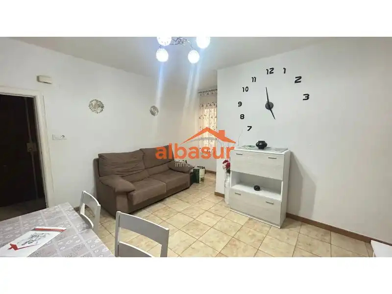 Flat with terrace for sale in Calle los Alderetes, imagen 2